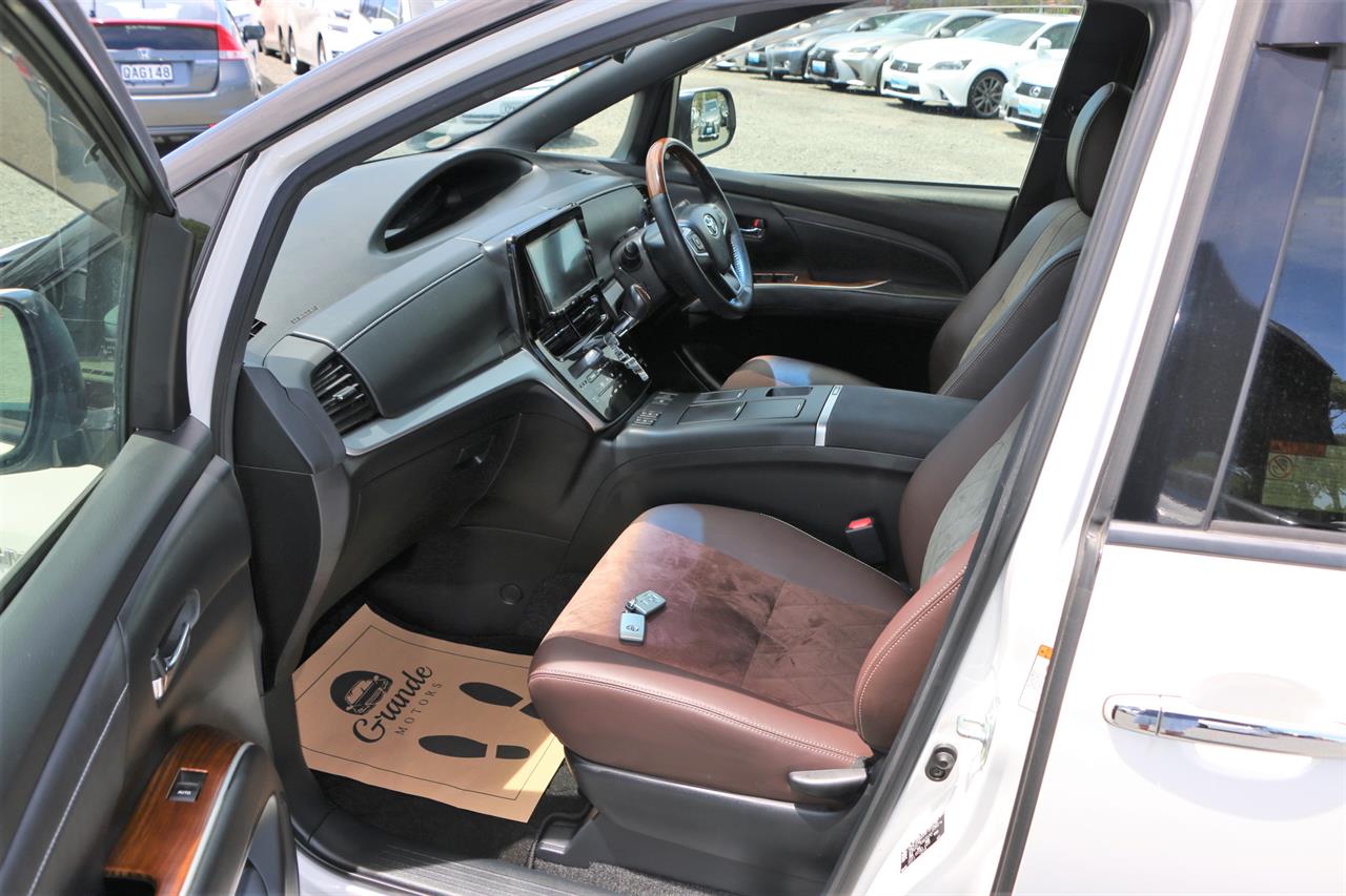 2016 Toyota Estima Hybrid.Aeras Premium.Safety radar.Lane assist.Cruise control.Park sens.Rear cam. Carousel 5