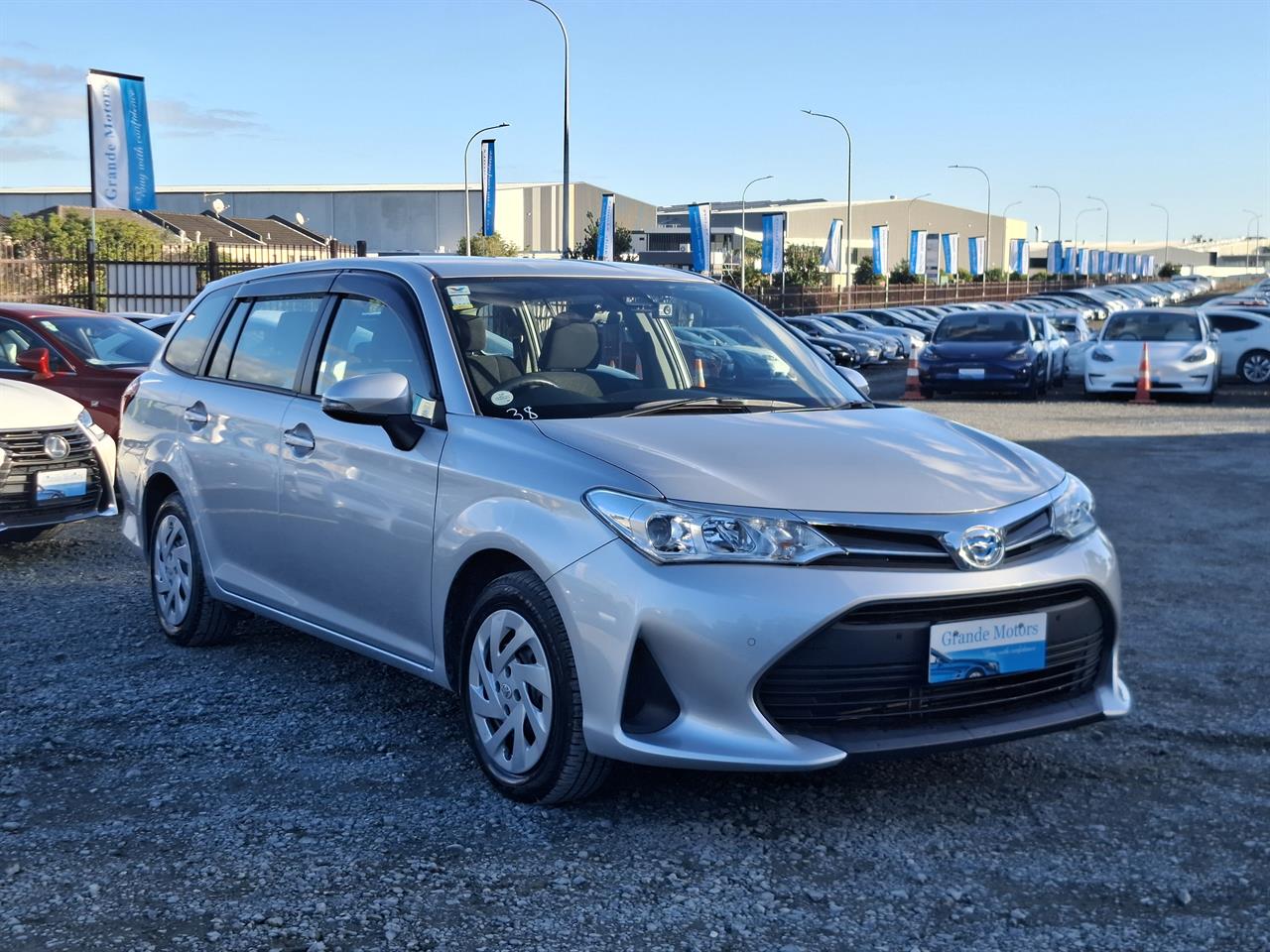2021 Toyota Corolla Fielder.Hybrid.Lane assist.Rear cam.Park sensors.Safety radar. Carousel 15