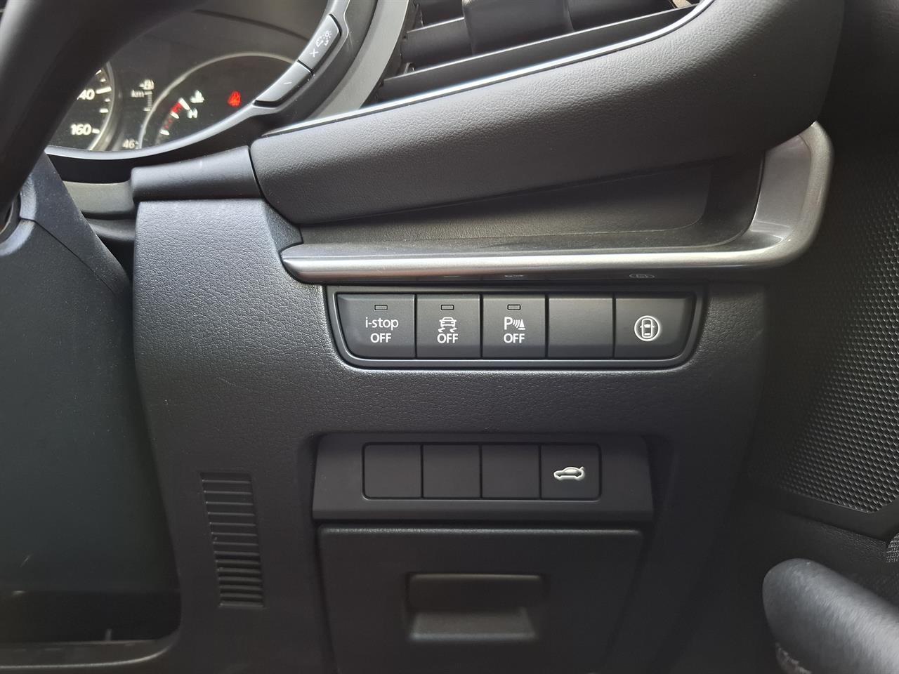 2021 Mazda 3 HUD.Rear camera.Radar cruise.Park sensors. Carousel 9