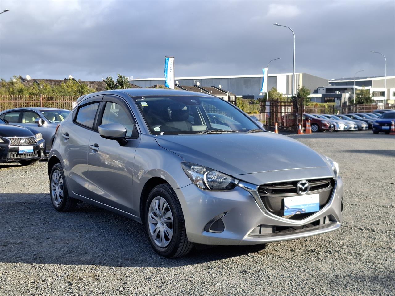 2015 Mazda Demio Skyactiv.i-Stop.SRS Airbags.