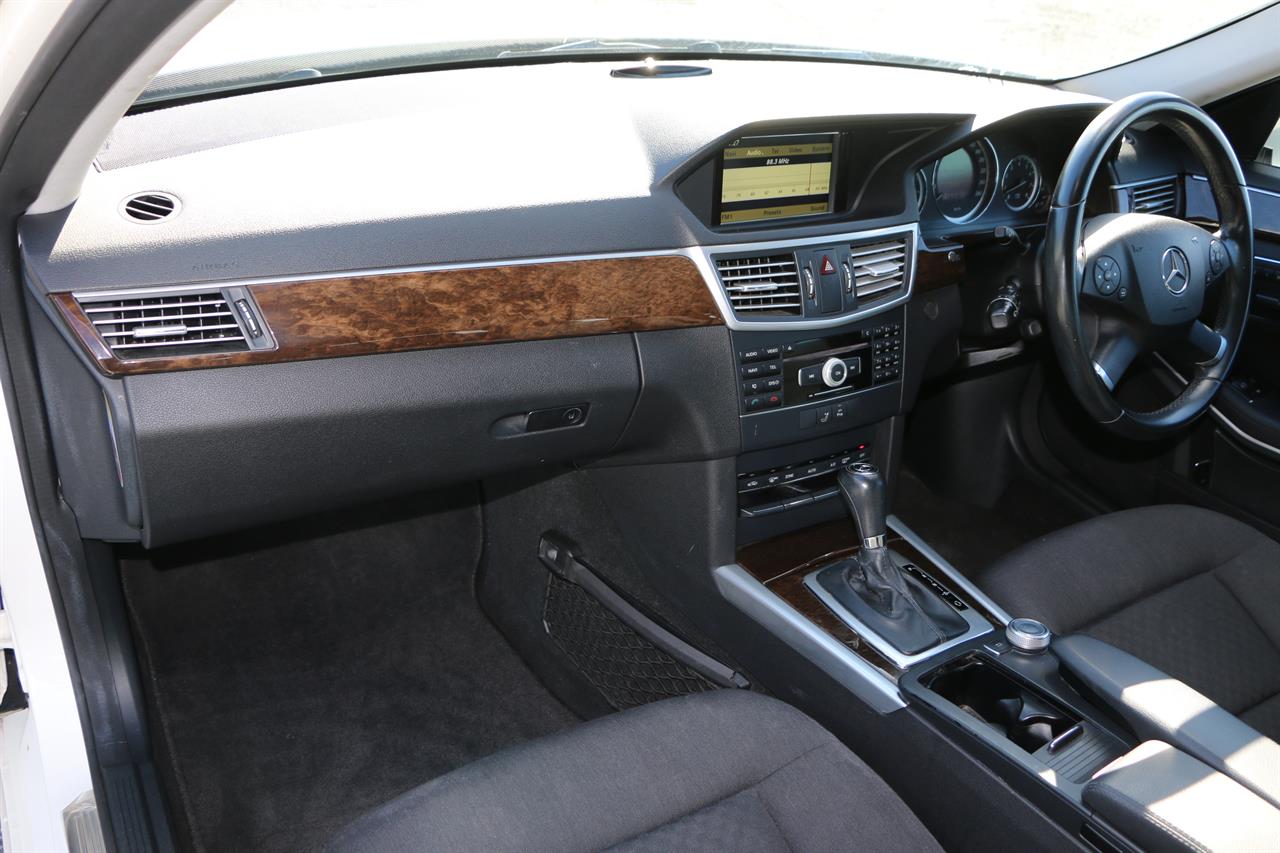 2011 Mercedes-Benz E 250 Wagon.Rear camera.Alarm.New tires.LOW KM. Carousel 6