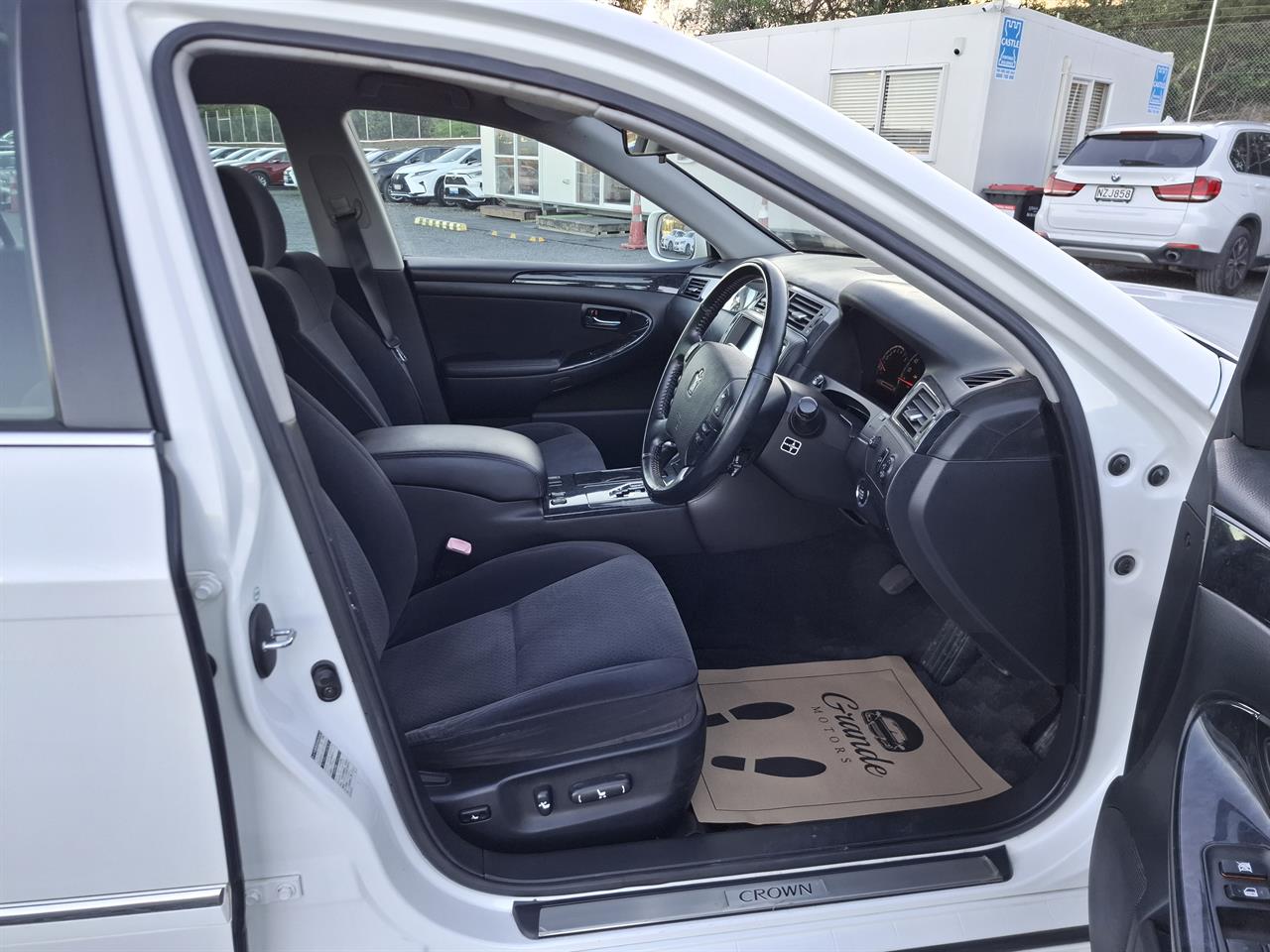 2006 Toyota Crown Athlete.Cruise control.Rear camera. Carousel 19