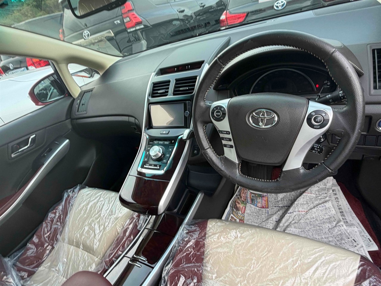 2014 Toyota Sai Transit S C package Hybrid Cruise control Carousel 4