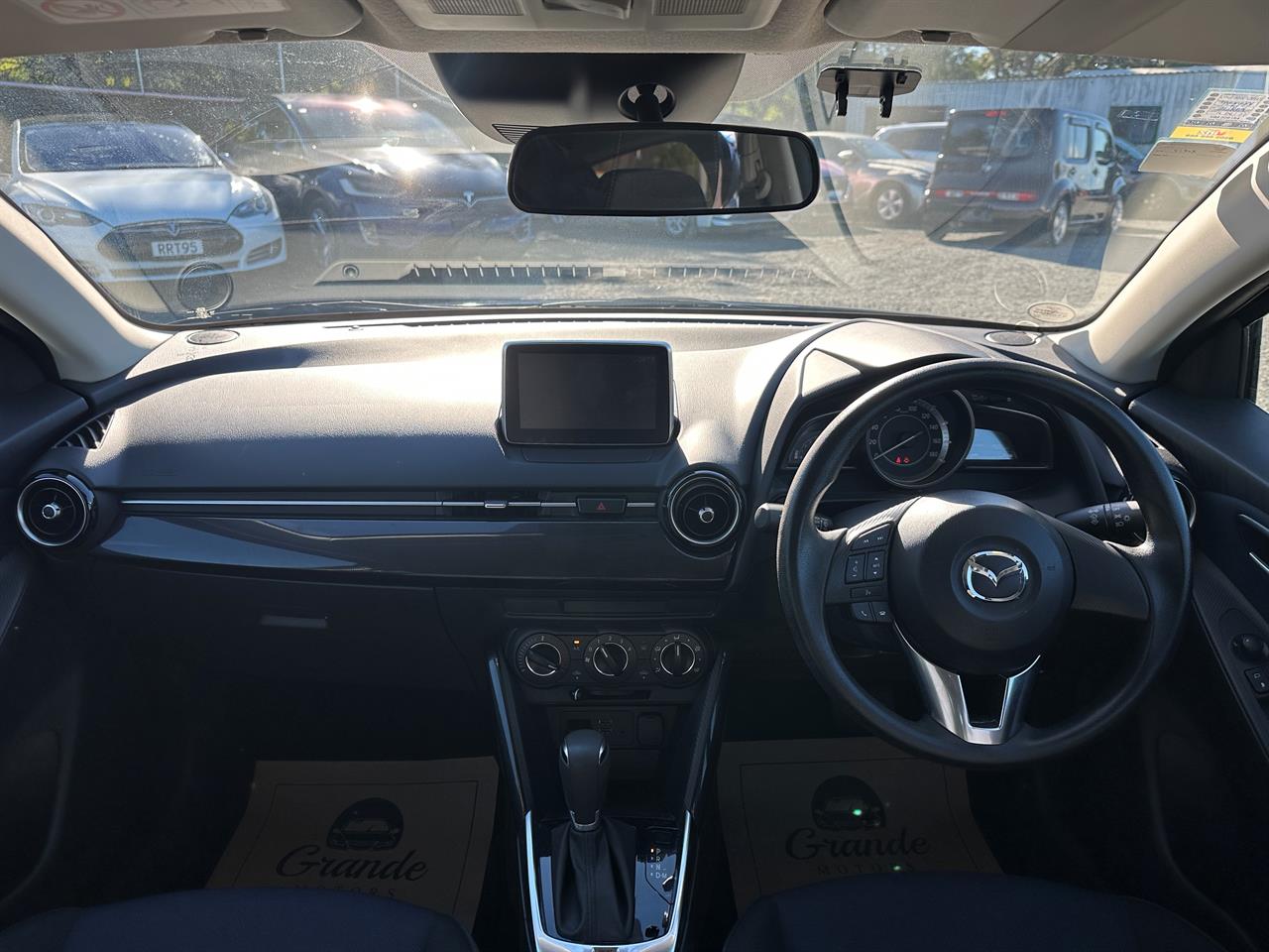 2016 Mazda Demio Skyactiv.i-Stop.SRS Airbags. Carousel 5