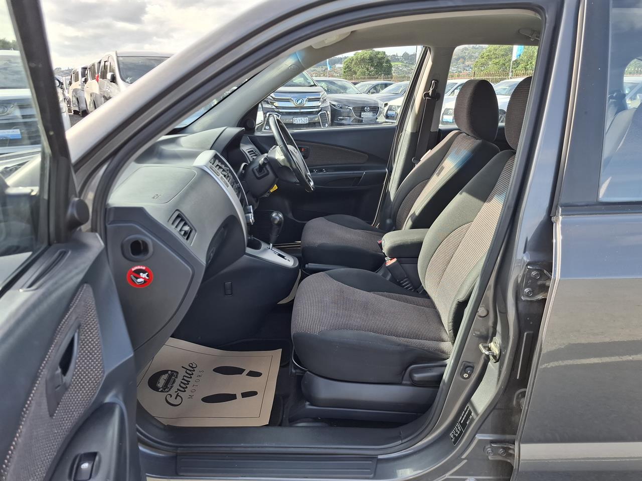 2007 Hyundai Tucson NZ NEW.Towbar.Roof rails.Park sens.Cruise control.8 SRS Airbags. Carousel 2