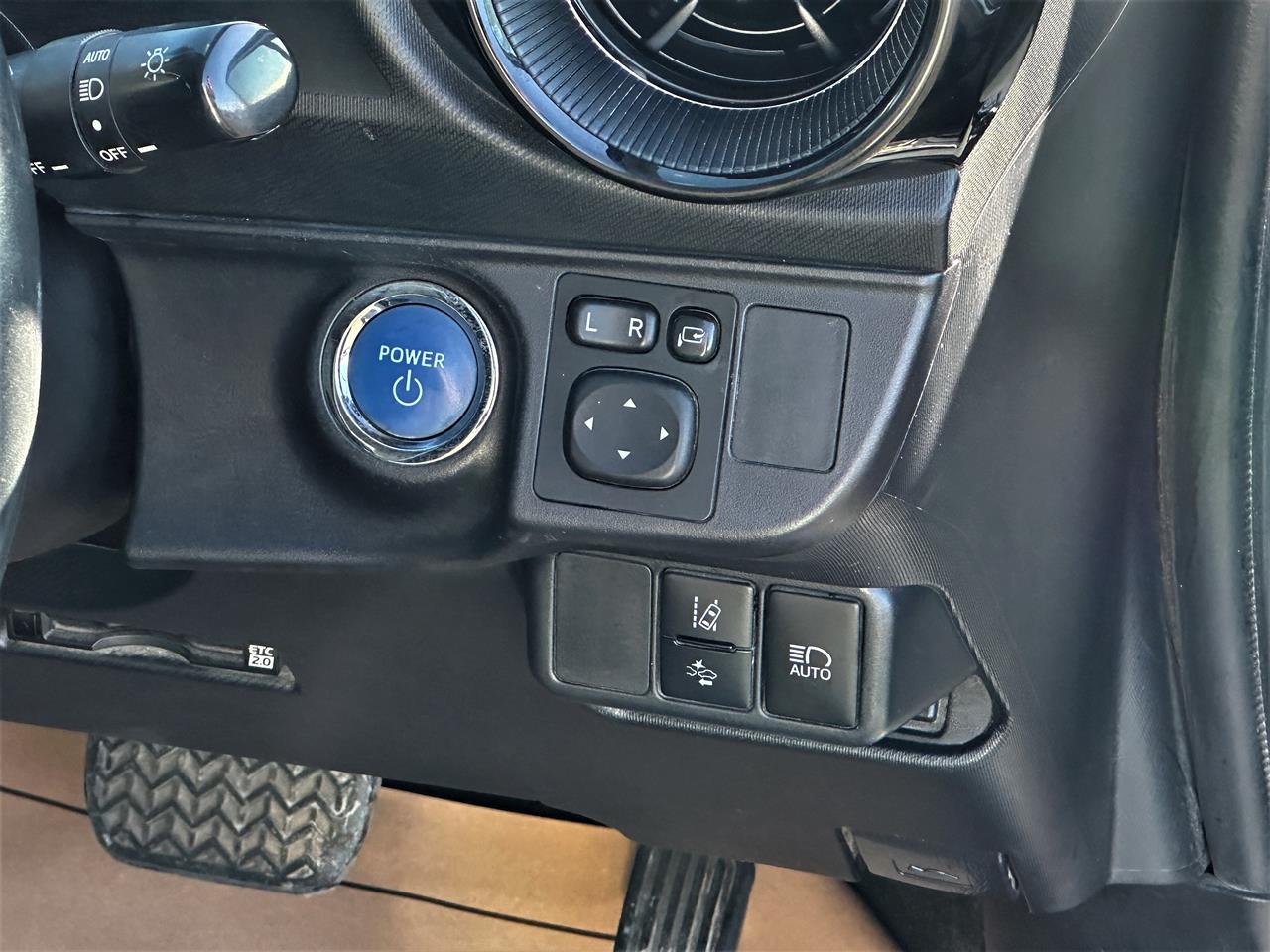 2018 Toyota Aqua G.Leather.8 Airbags.Cruise control.Lane assist.Safety radar. Carousel 1