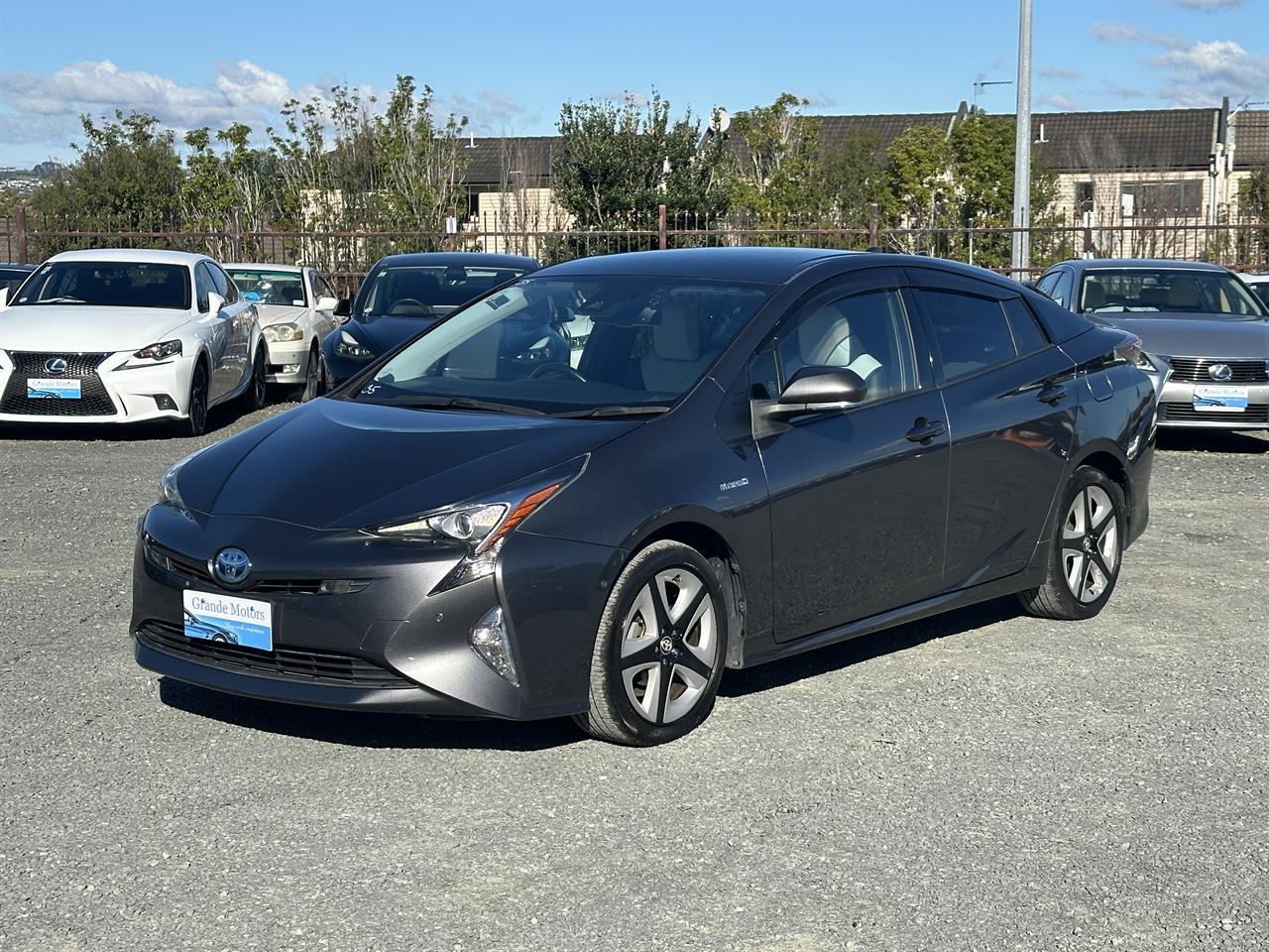 2018 Toyota Prius G.Leather.HUD.Radar cruise.Lane assist.Park sens.Alarm.8 Airbags. Carousel 13