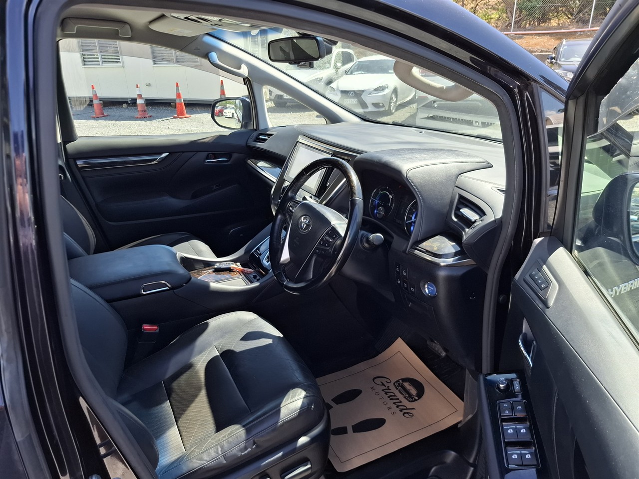 2016 Toyota Vellfire HYBRID 4WD ZR G EDITION Carousel 2