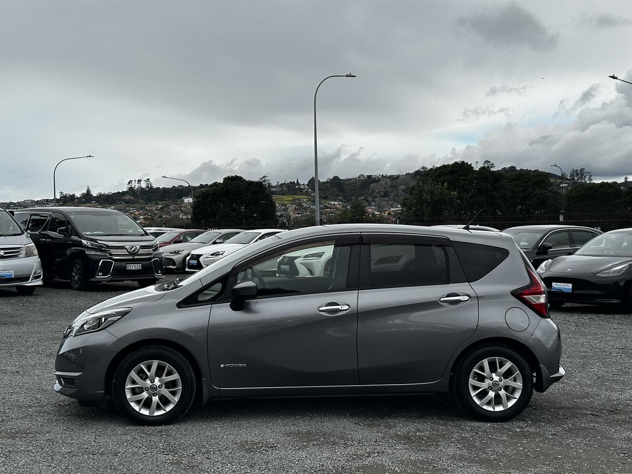 2019 Nissan Note E-power.Rear camera.Lane assist.Safety radar.Park sensors.Button start. Carousel 11