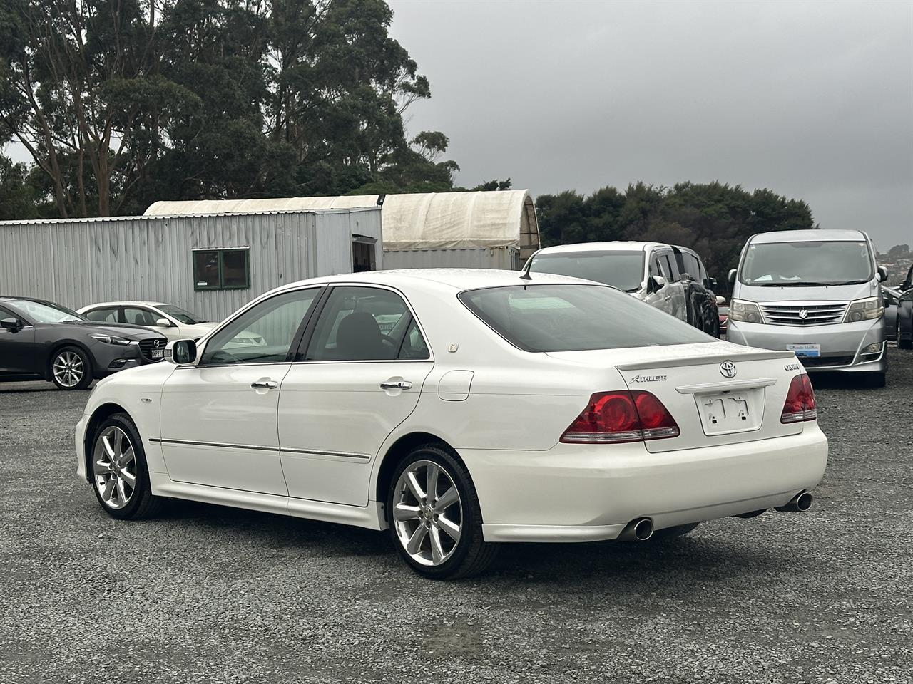 2005 Toyota Crown Athlete.50th Anniversary.Cruise control.Rear camera. Carousel 15