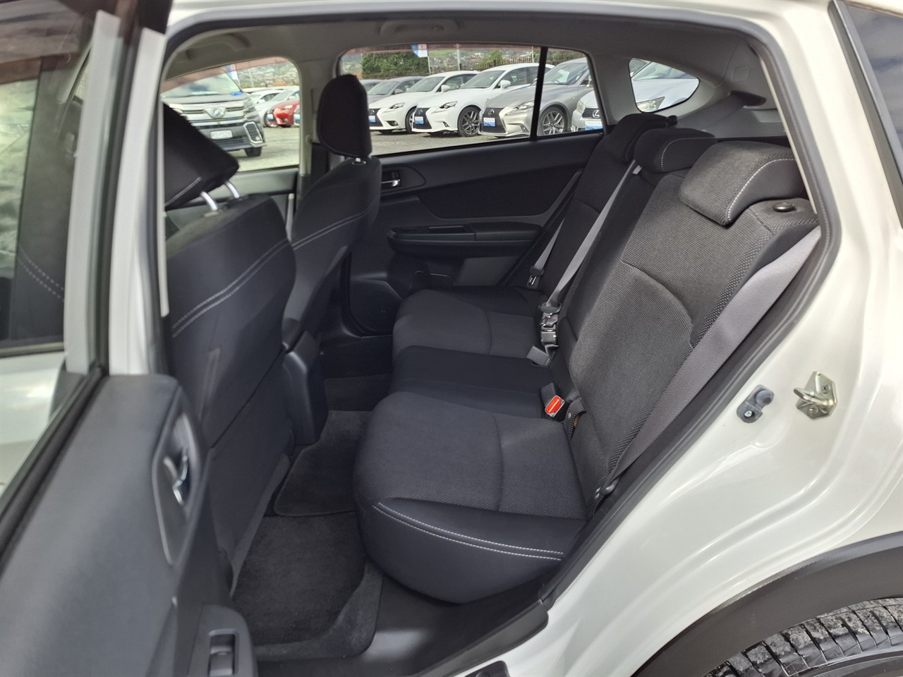 2012 Subaru XV 2.0I-L EYESIGHT 4WD Carousel 2