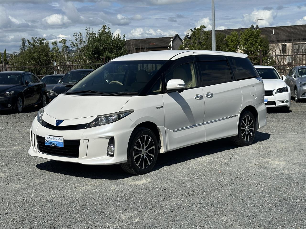 2015 Toyota Estima Aeras.Hybrid.Cruise control.Rear camera.Elctric doors. Carousel 12