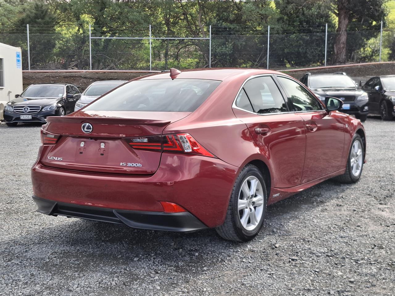 2014 Lexus IS 300h F-Sport.Blind spot.Radar cruise.Alarm.Leather.10 SRS Airbags. Carousel 14