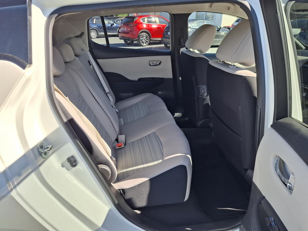 2022 Nissan Leaf 40KW.SOH 86%.Pro-pilot.Android/ApplePlay.360°cam.Park sens. Carousel 1