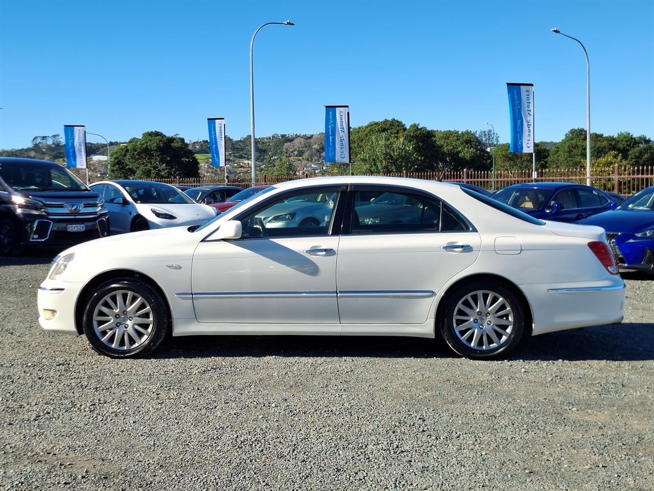 2004 Toyota Crown Majesta V8.Cruise control.Rear camera. Carousel 13