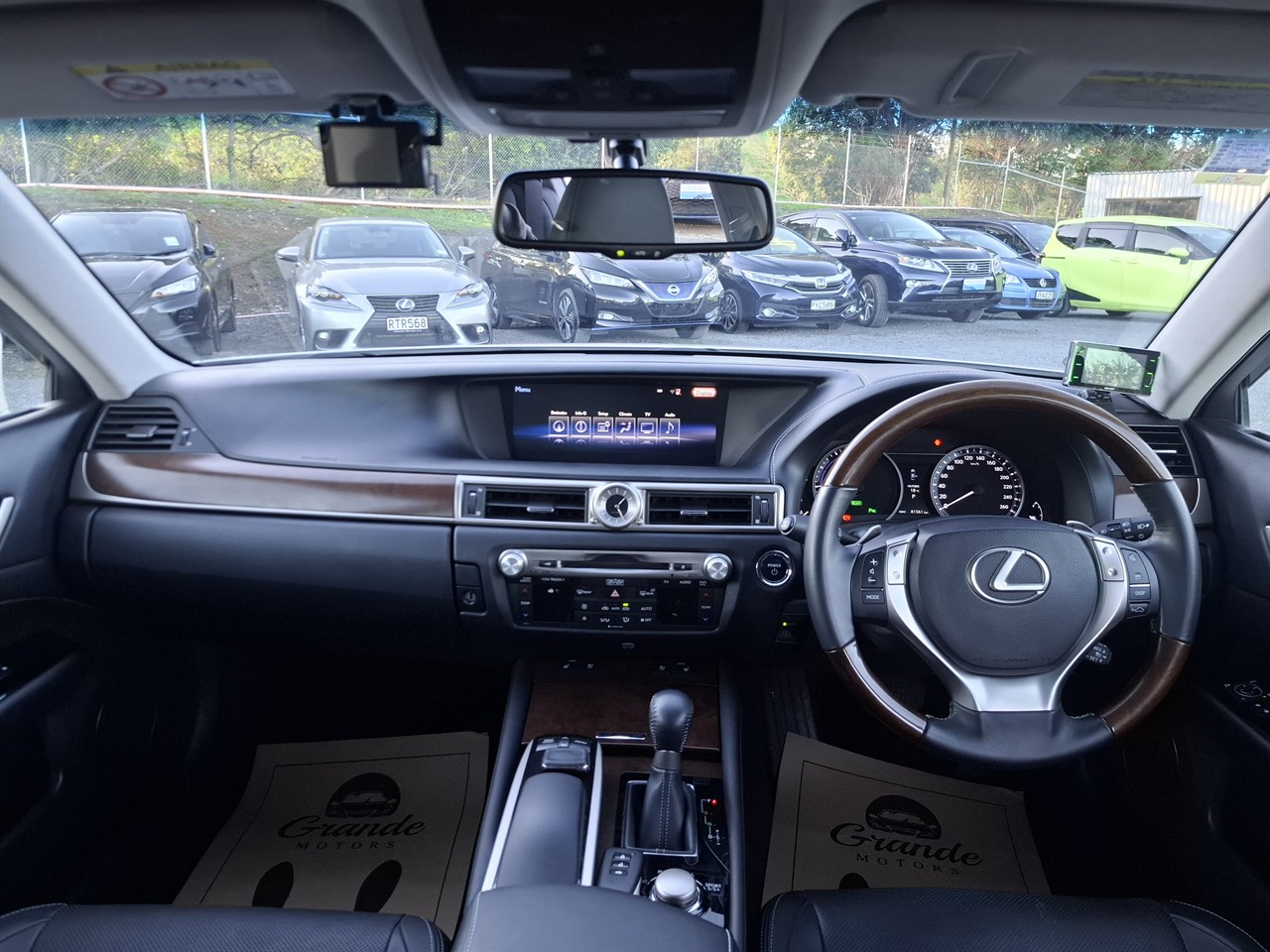 2015 Lexus GS 450h Hybrid.Leather.Blind spot.Radar cruise.10 Airbags.Alarm. Carousel 4