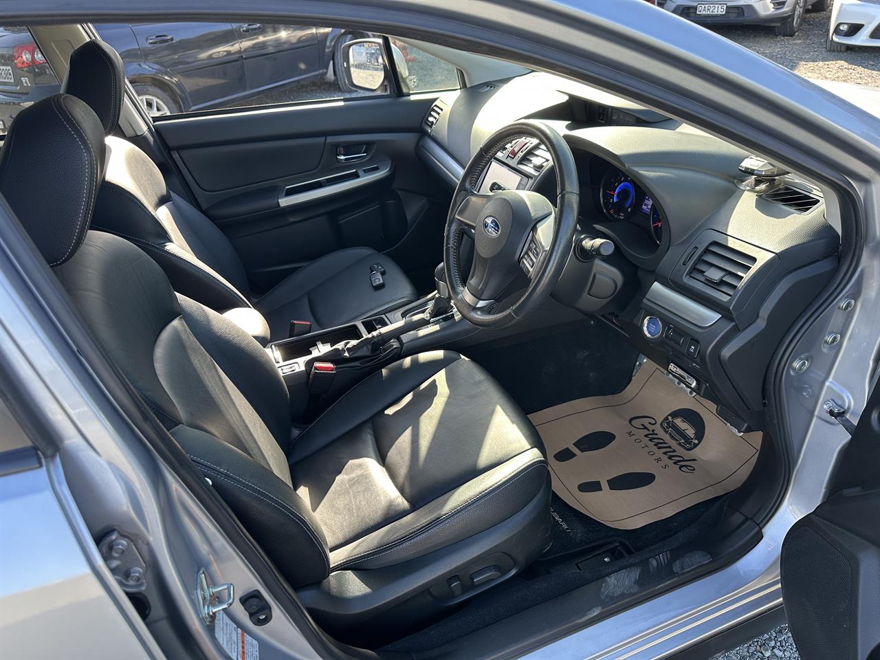 2014 Subaru XV Hybrid.4WD.EyeSight.Radar cruise Rear camera.New tires. Carousel 18