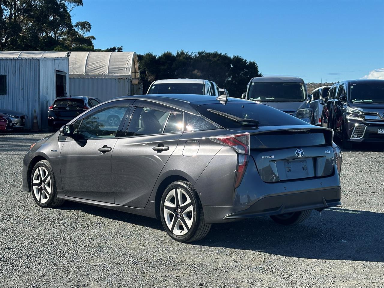 2018 Toyota Prius G.Leather.HUD.Radar cruise.Lane assist.Park sens.Alarm.8 Airbags. Carousel 15