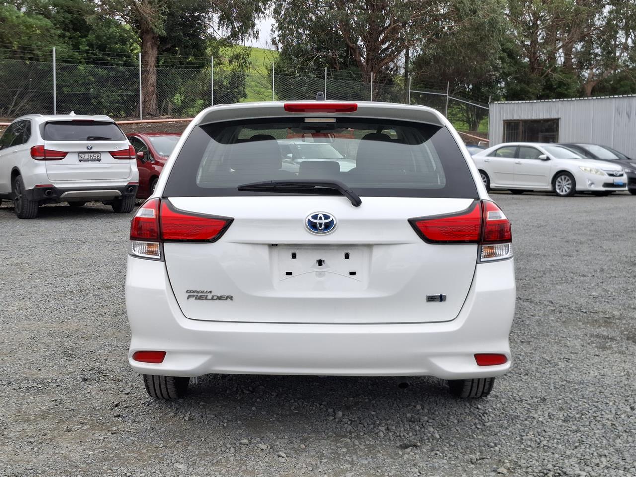 2016 Toyota Corolla Fielder.Hybrid.Rear camera.New tires. Carousel 14