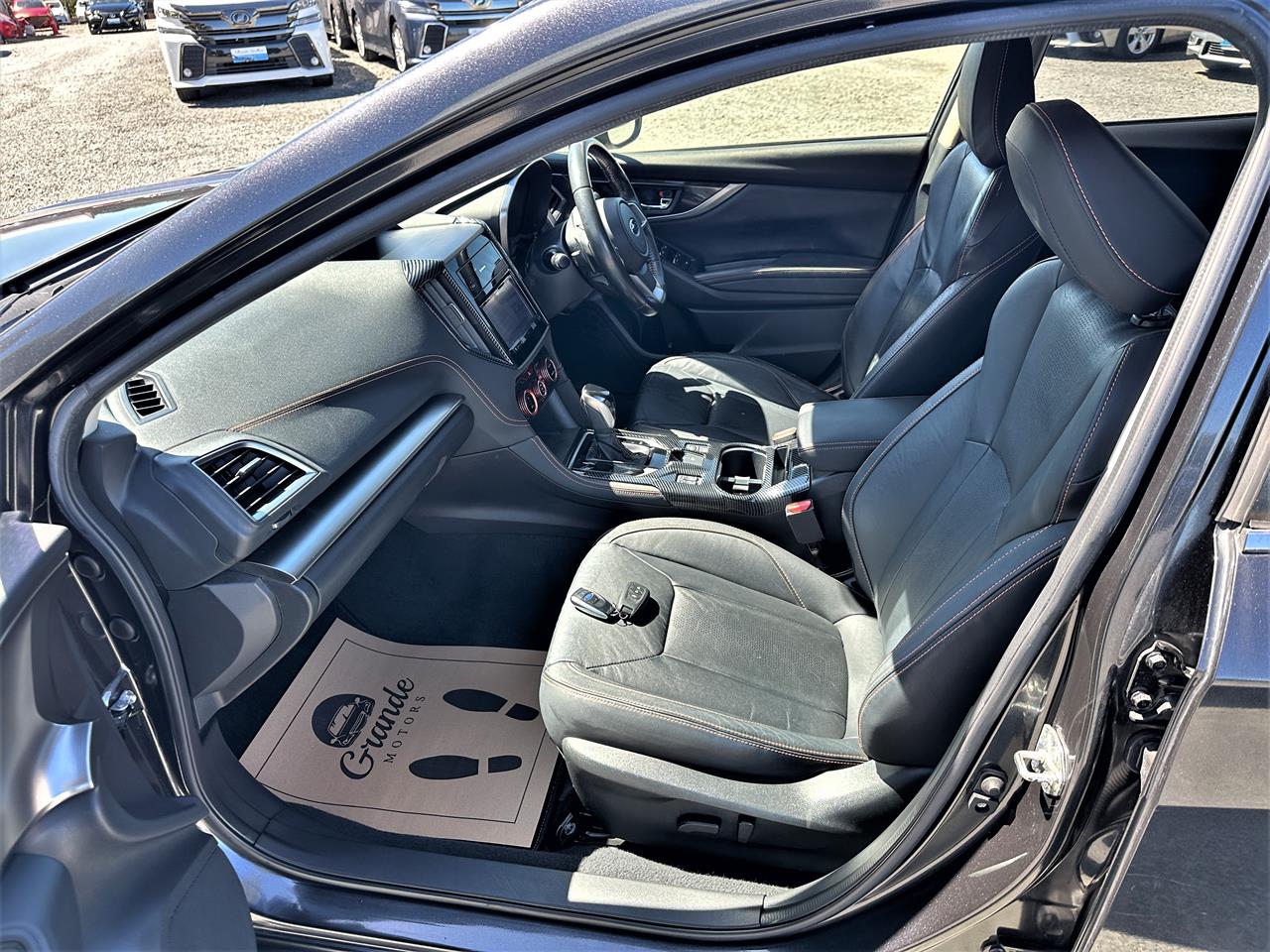 2017 Subaru XV 4WD.Eyesight.Leather.Radar cruise.Lane assist.Rear camera.Button start. Carousel 2