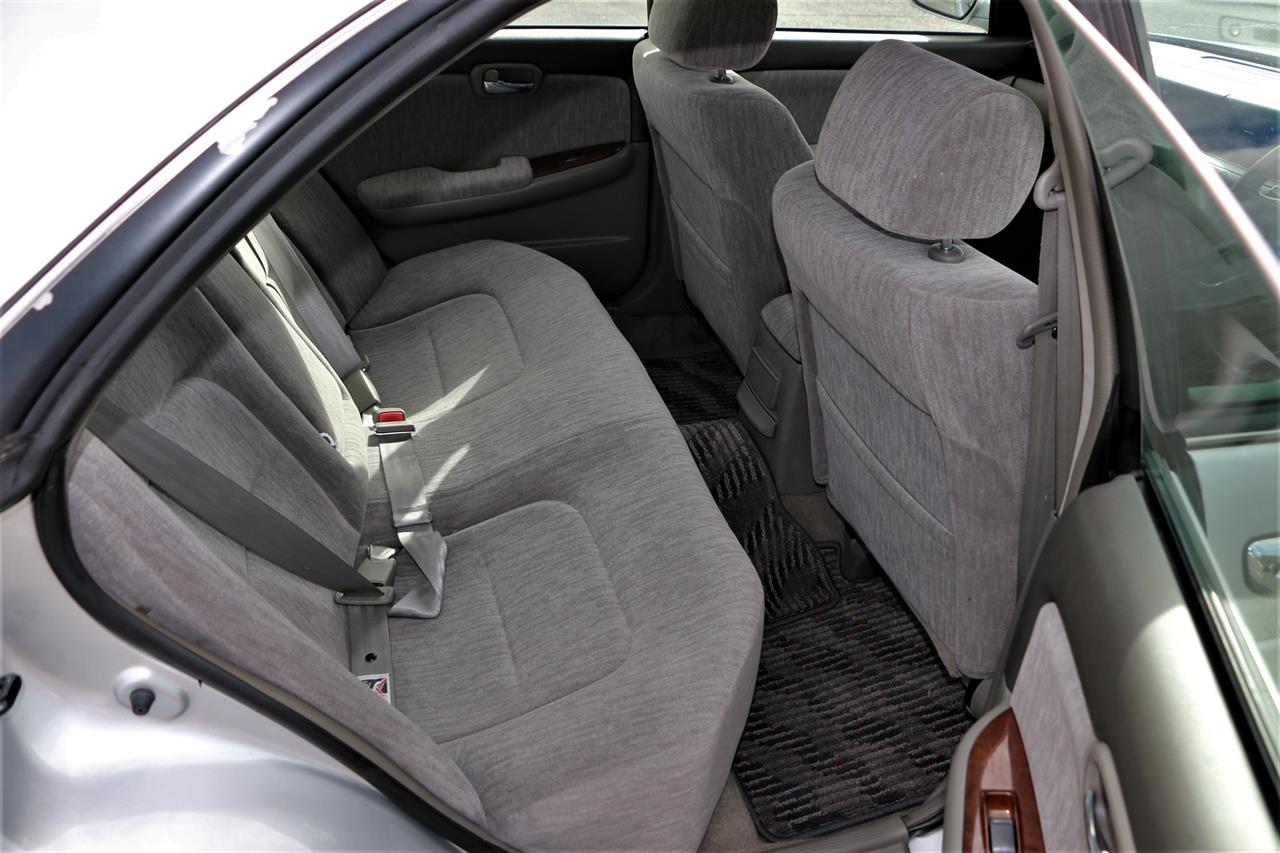1999 Nissan Laurel Medalist. Carousel 1