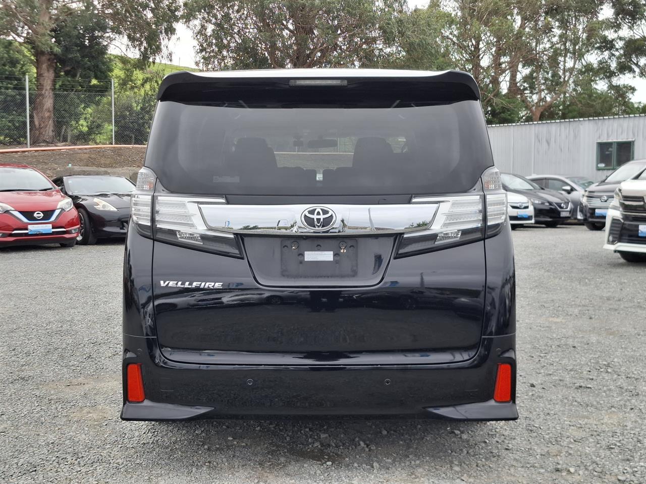 2016 Toyota Vellfire Rear camera.Electric doors.Rea cam.8 Airbags. Carousel 16
