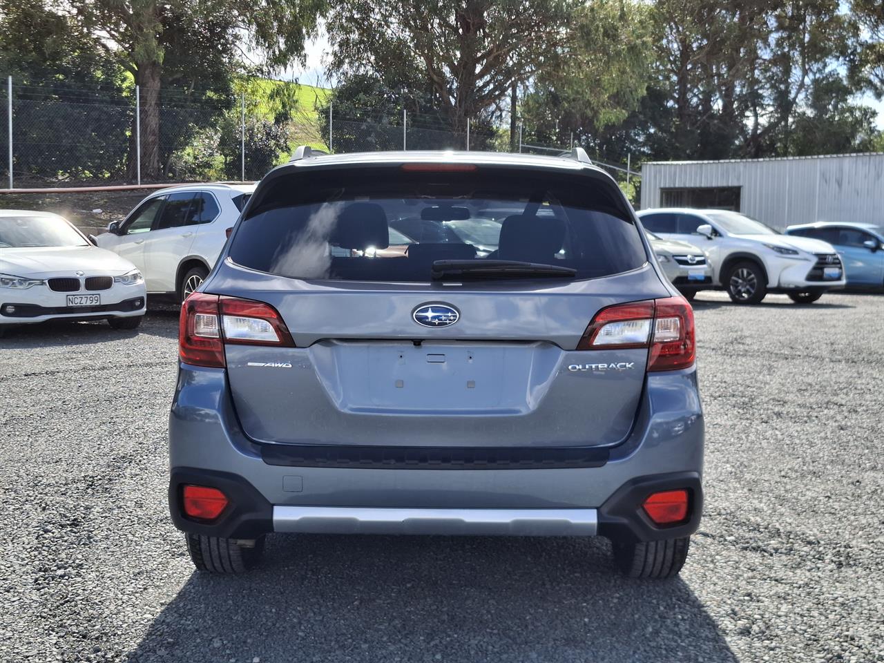 2017 Subaru Outback 4WD.Eyesight.Blind spot.Leather.Radar cruise.Lane assist.Alarm. Carousel 16