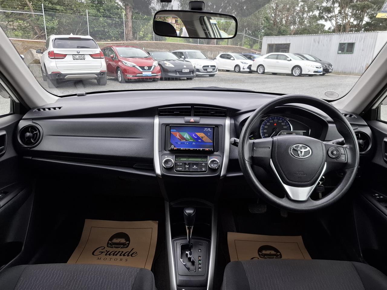 2016 Toyota Corolla Fielder.Hybrid.Rear camera.New tires. Carousel 5