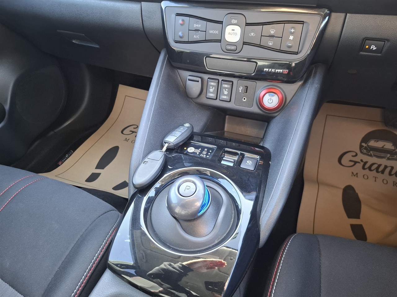 2018 Nissan Leaf NISMO.360°camera.Pro-pilot.Safety radar.10 Airbags.Alarm. Carousel 12