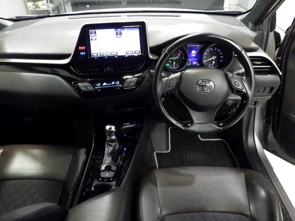 2018 Toyota C-HR Transit G LED EDITION Carousel 9