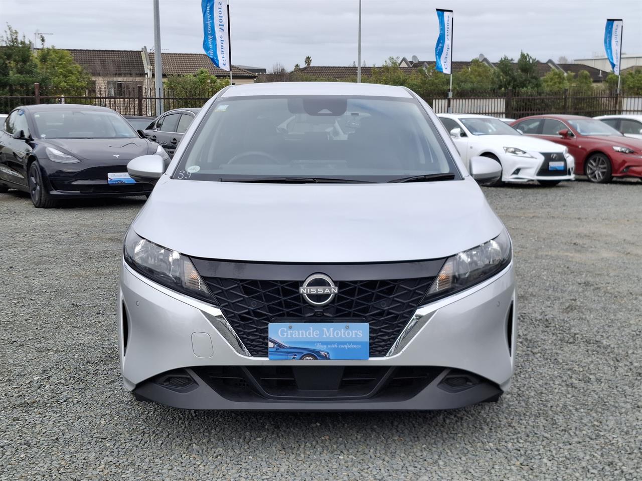 2023 Nissan Note Safety radar.Lane assist.Park sensors.Button start.LOW KM. Carousel 8
