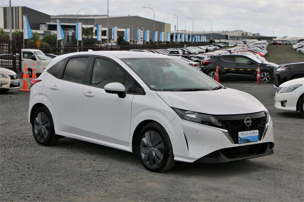 2022 Nissan Note E-power.Rear camera.Lane assist.Safety radar.Park sensors.Button start.