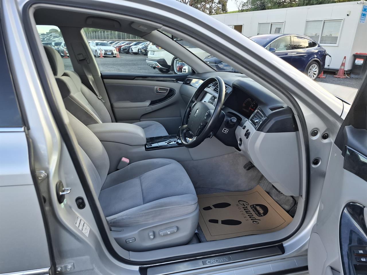 2006 Toyota Crown Athlete.Cruise control.Rear camera. Carousel 15