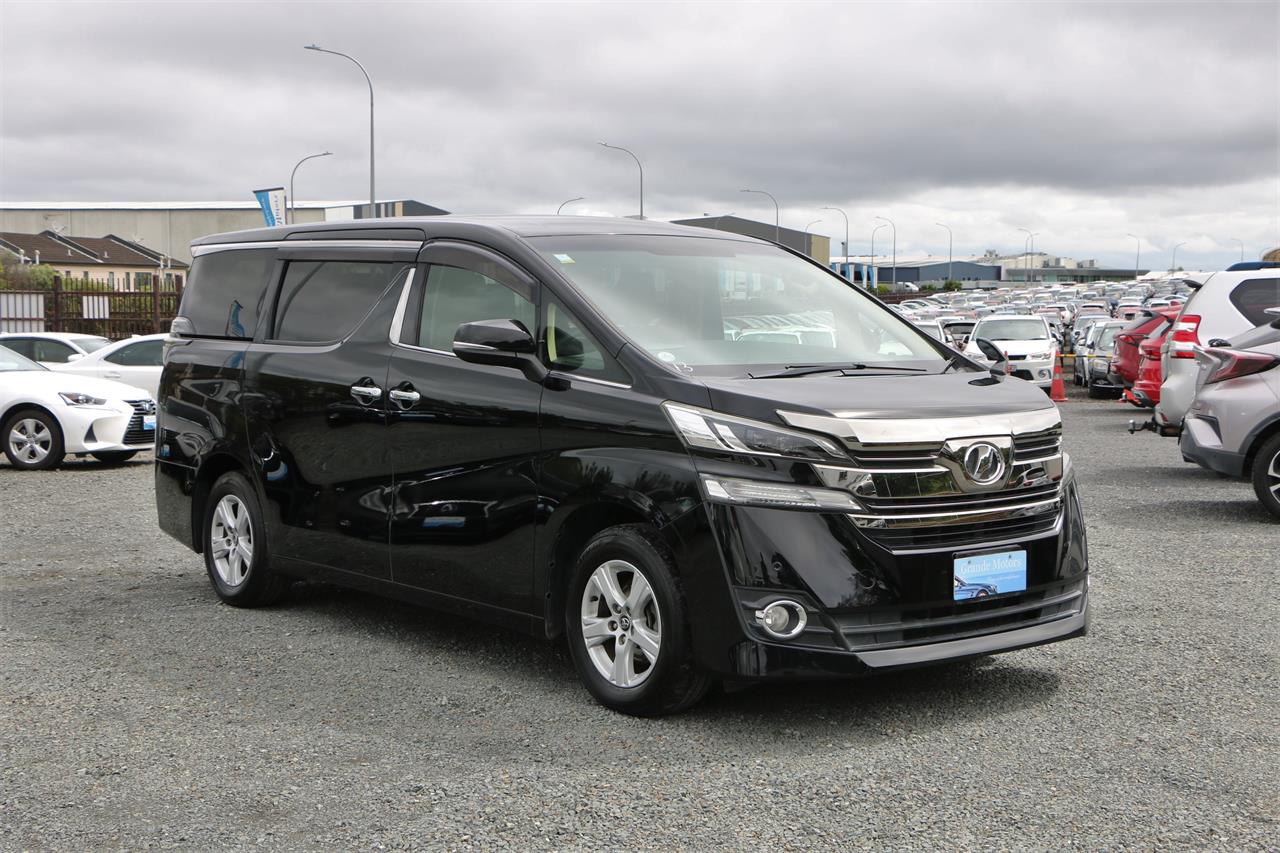 2016 Toyota Vellfire 8 seater Reversing Camera Parking Sensors