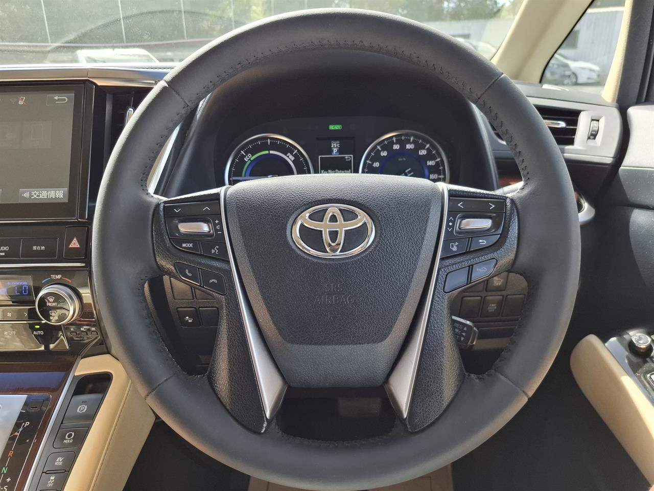 2016 Toyota Vellfire Hybrid.Radar cruise.Rear camera.Park sens.8 Airbags. Carousel 9