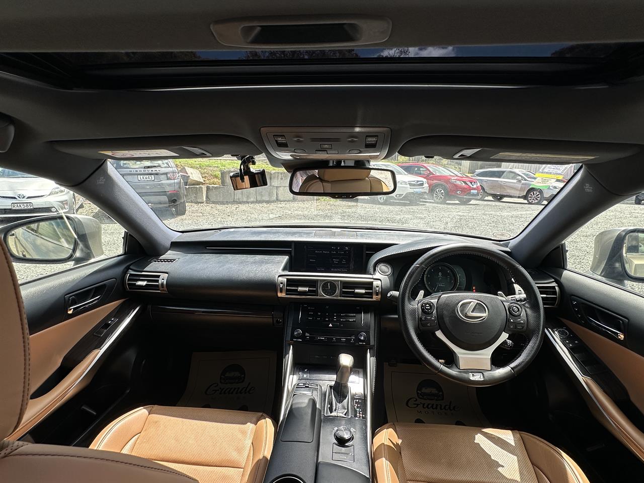 2013 Lexus IS 350 F-sport.Sunroof.Leather.Radar cruise.Park sens.Alarm.10 Airbags. Carousel 6