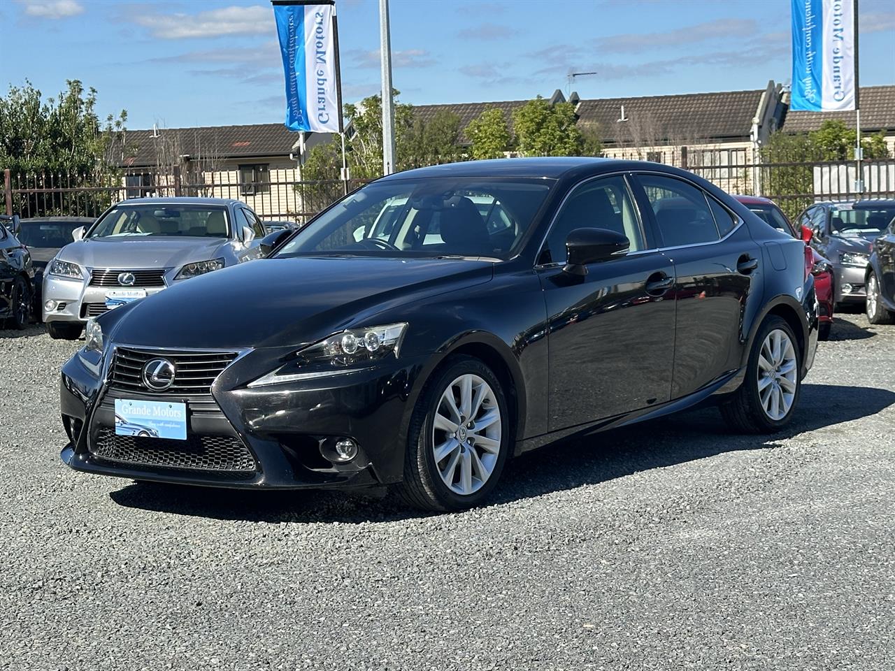 2013 Lexus IS 250 LOW KM.Rear camera.Alarm.10 Airbags. Carousel 12