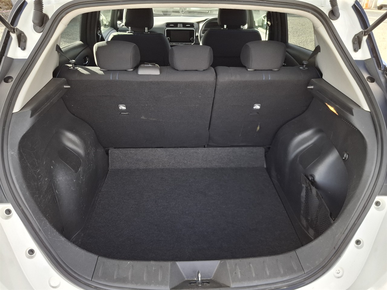 2022 Nissan Leaf 89,49% Grade 4,5 Carousel 17