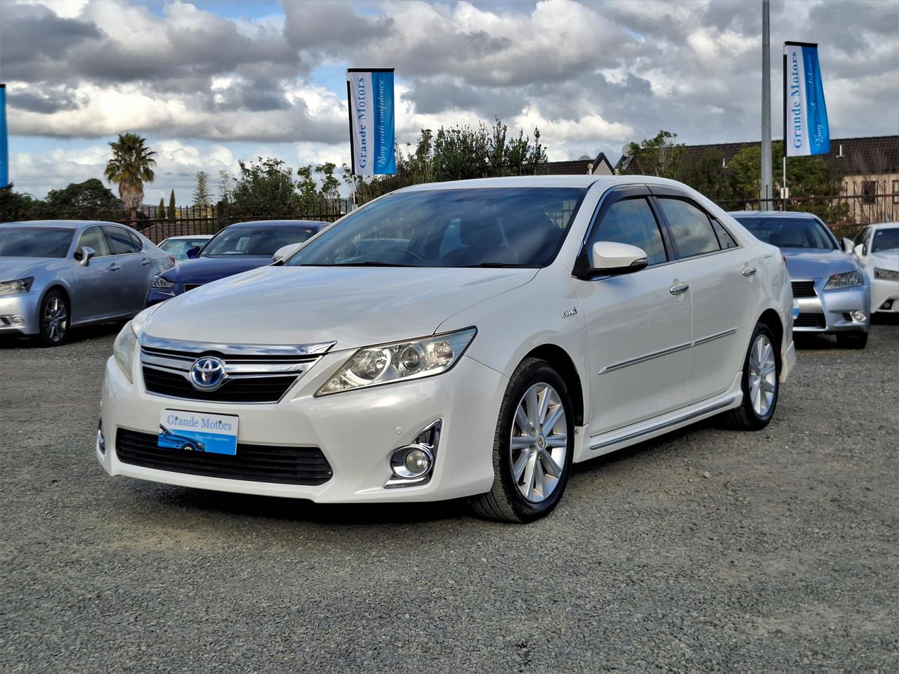 2012 Toyota Camry Hybrid.Gspec.Leather.Cruise control.8 Airbags Carousel 12