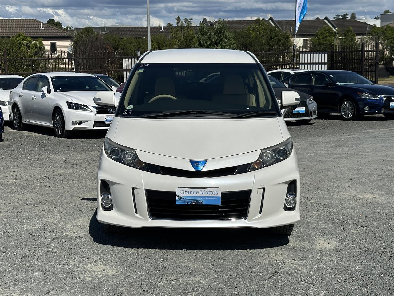 2015 Toyota Estima Aeras.Hybrid.Cruise control.Rear camera.Elctric doors. Carousel 11