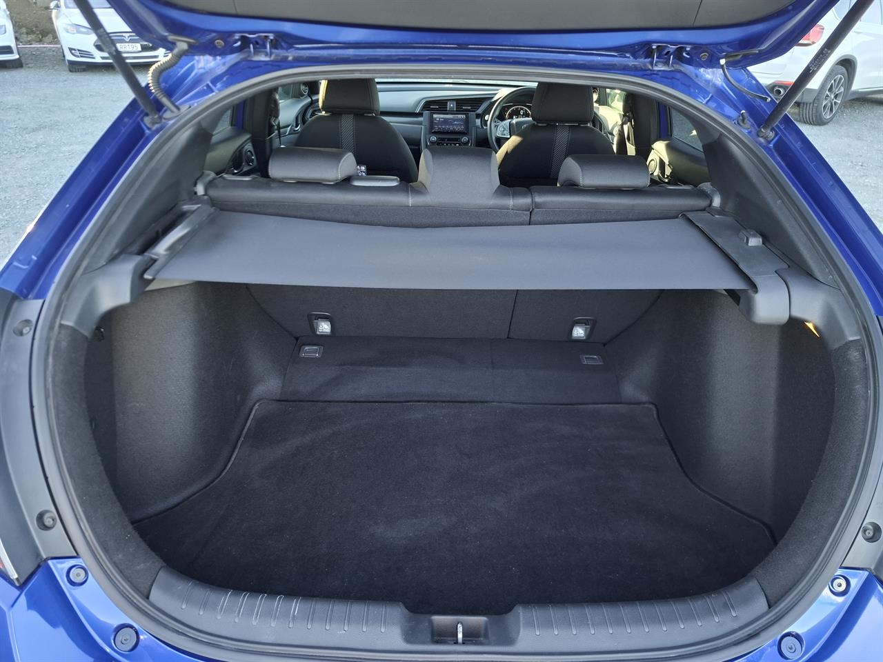 2017 Honda Civic Safety radar.Lane assist.Radar cruise.Rear camera. Carousel 19