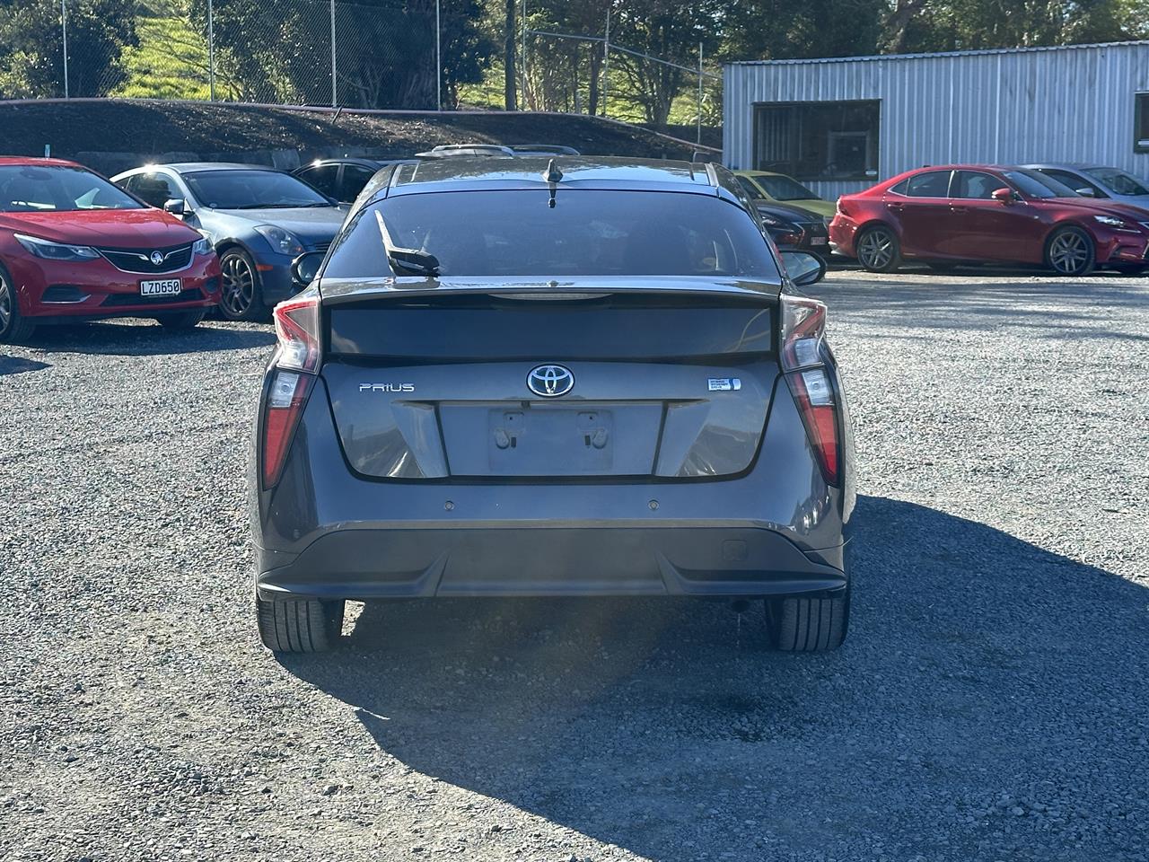 2018 Toyota Prius G.Leather.HUD.Radar cruise.Lane assist.Park sens.Alarm.8 Airbags. Carousel 16