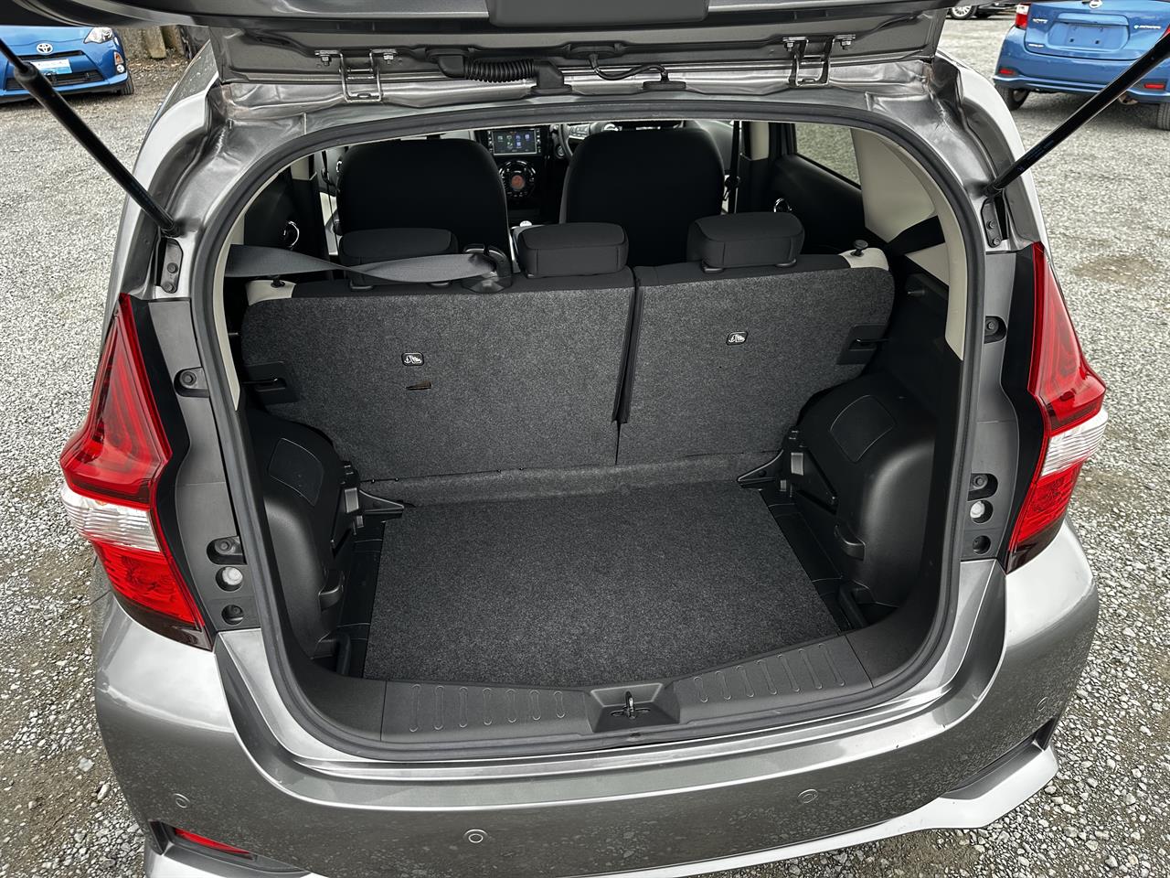 2019 Nissan Note E-power.Rear camera.Lane assist.Safety radar.Park sensors.Button start. Carousel 15