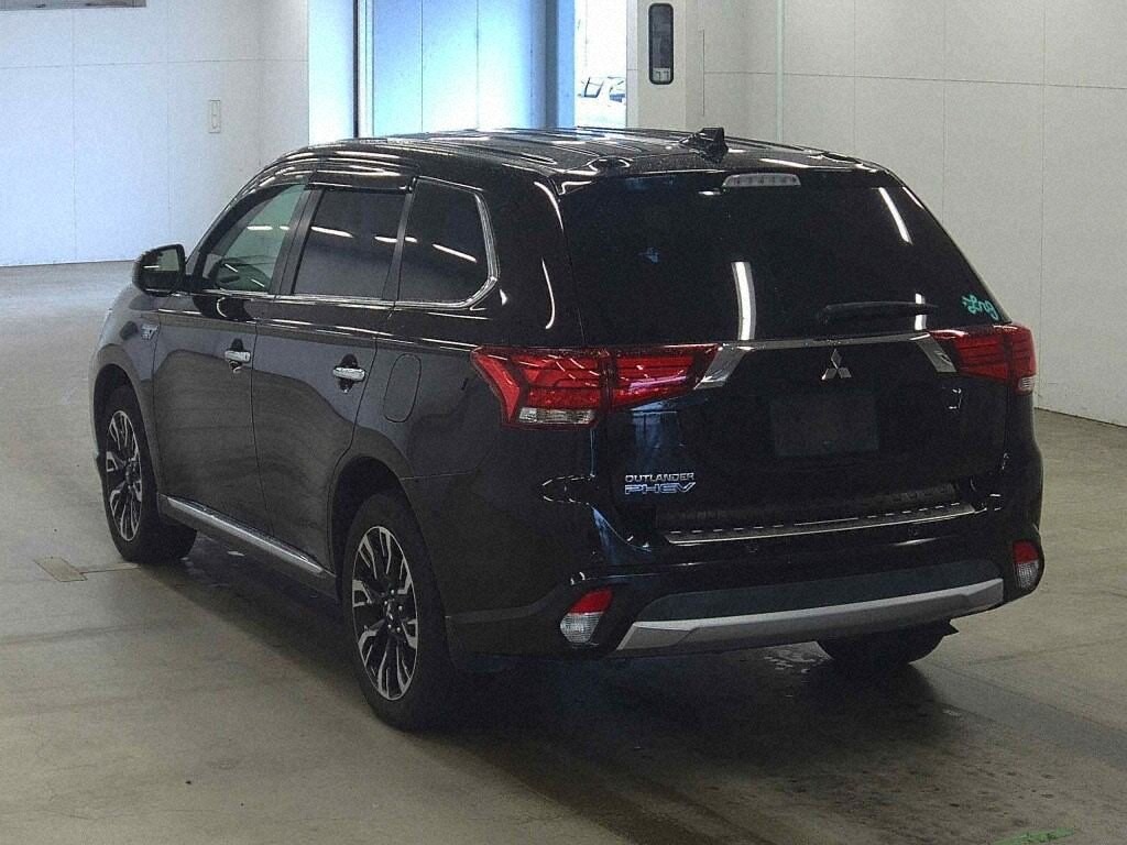 2018 Mitsubishi Outlander Transit PHV Hybrid Carousel 7