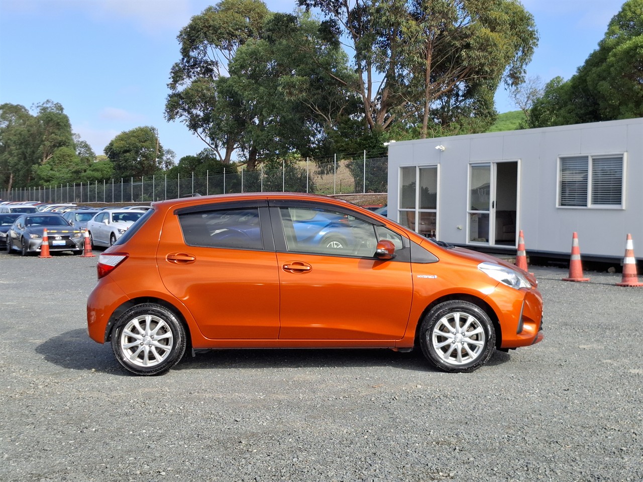 2017 Toyota Vitz Hybrid Push Start Carousel 14