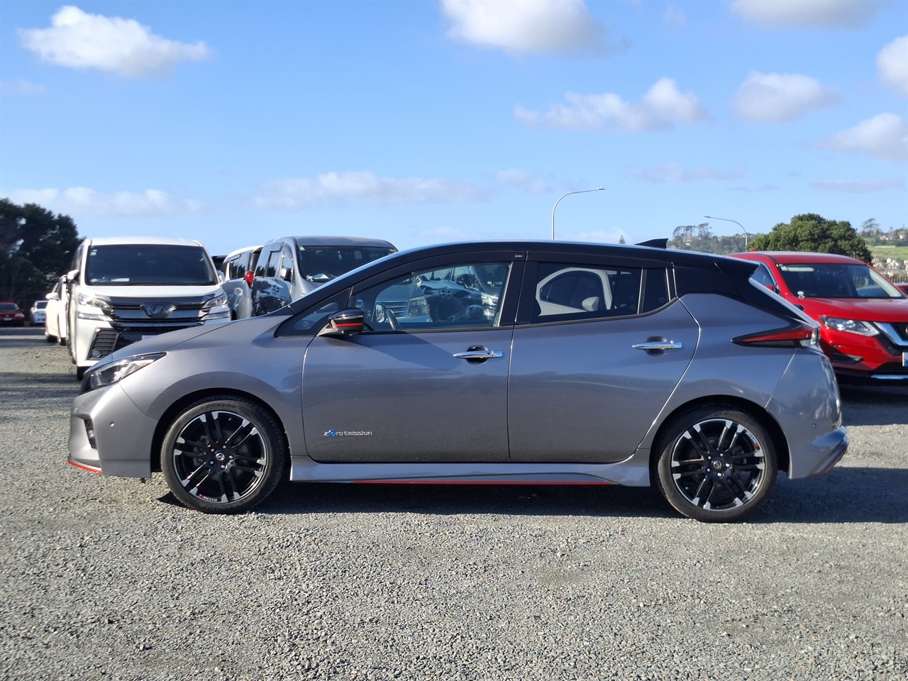 2018 Nissan Leaf NISMO.360°camera.Pro-pilot.Safety radar.10 Airbags.Alarm. Carousel 1