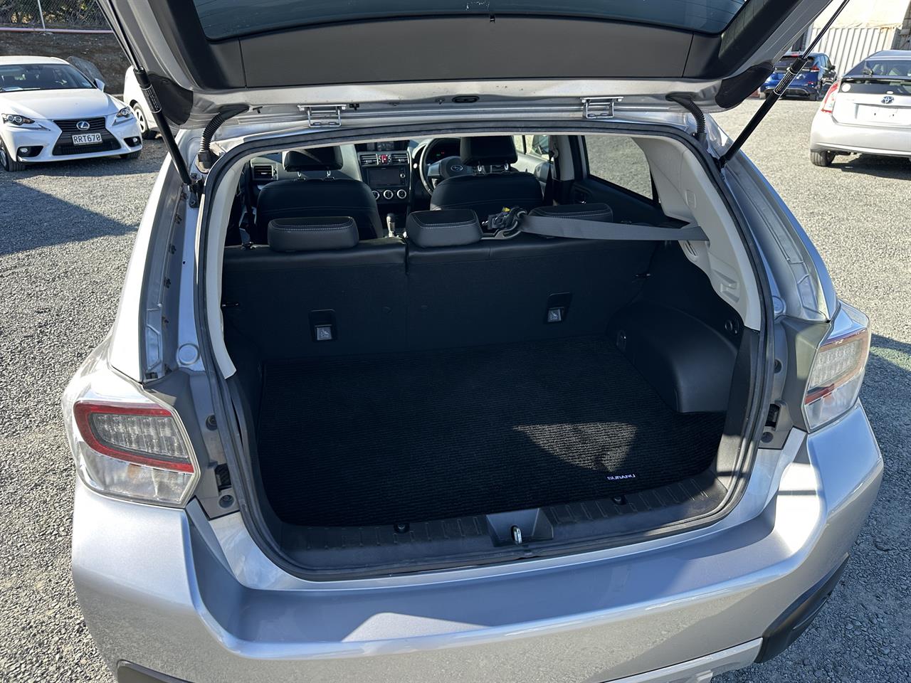 2014 Subaru XV Hybrid.4WD.EyeSight.Radar cruise Rear camera.New tires. Carousel 17