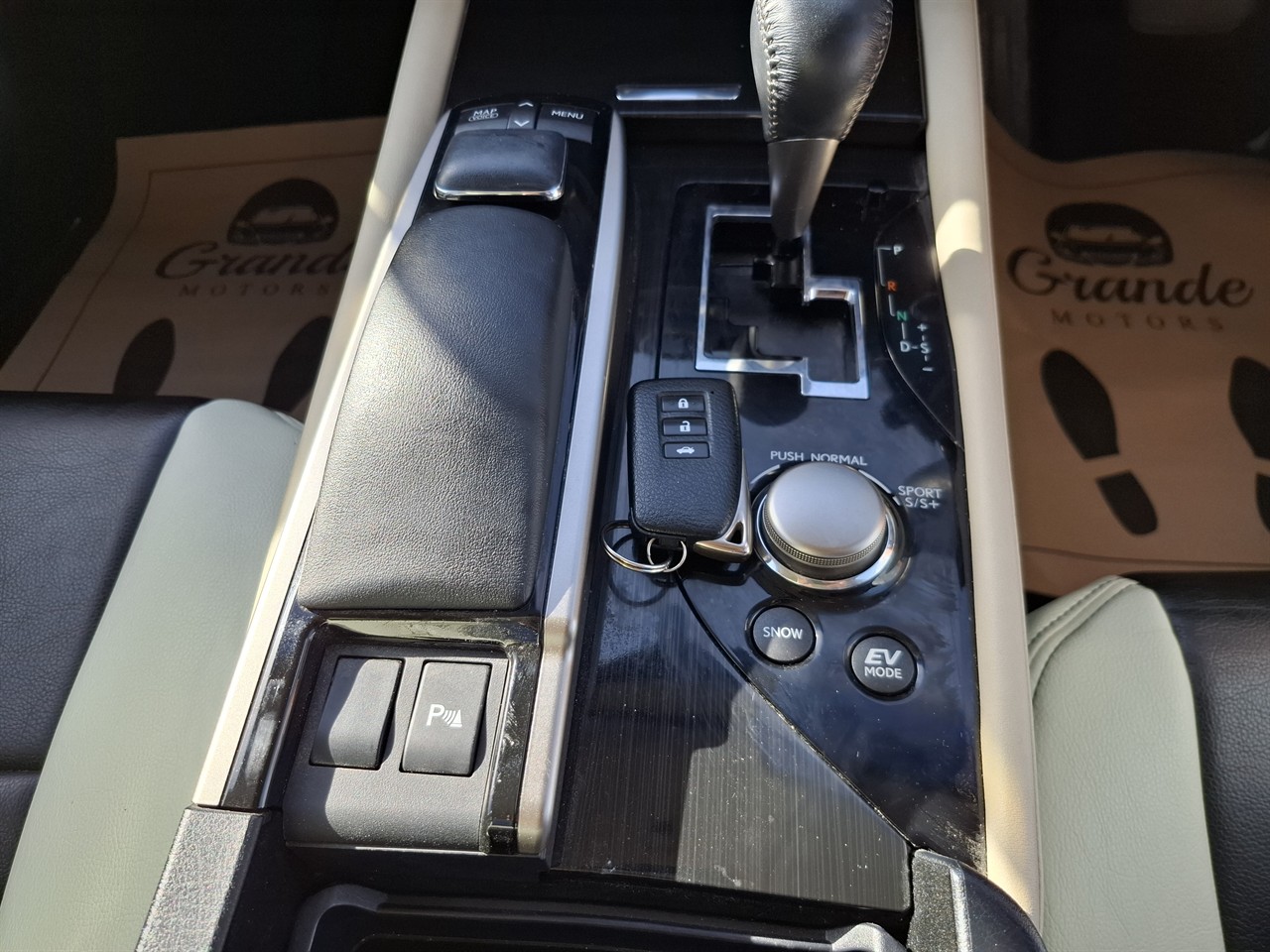 2012 Lexus GS 450h Hybrid Radar Cruise Control Carousel 6