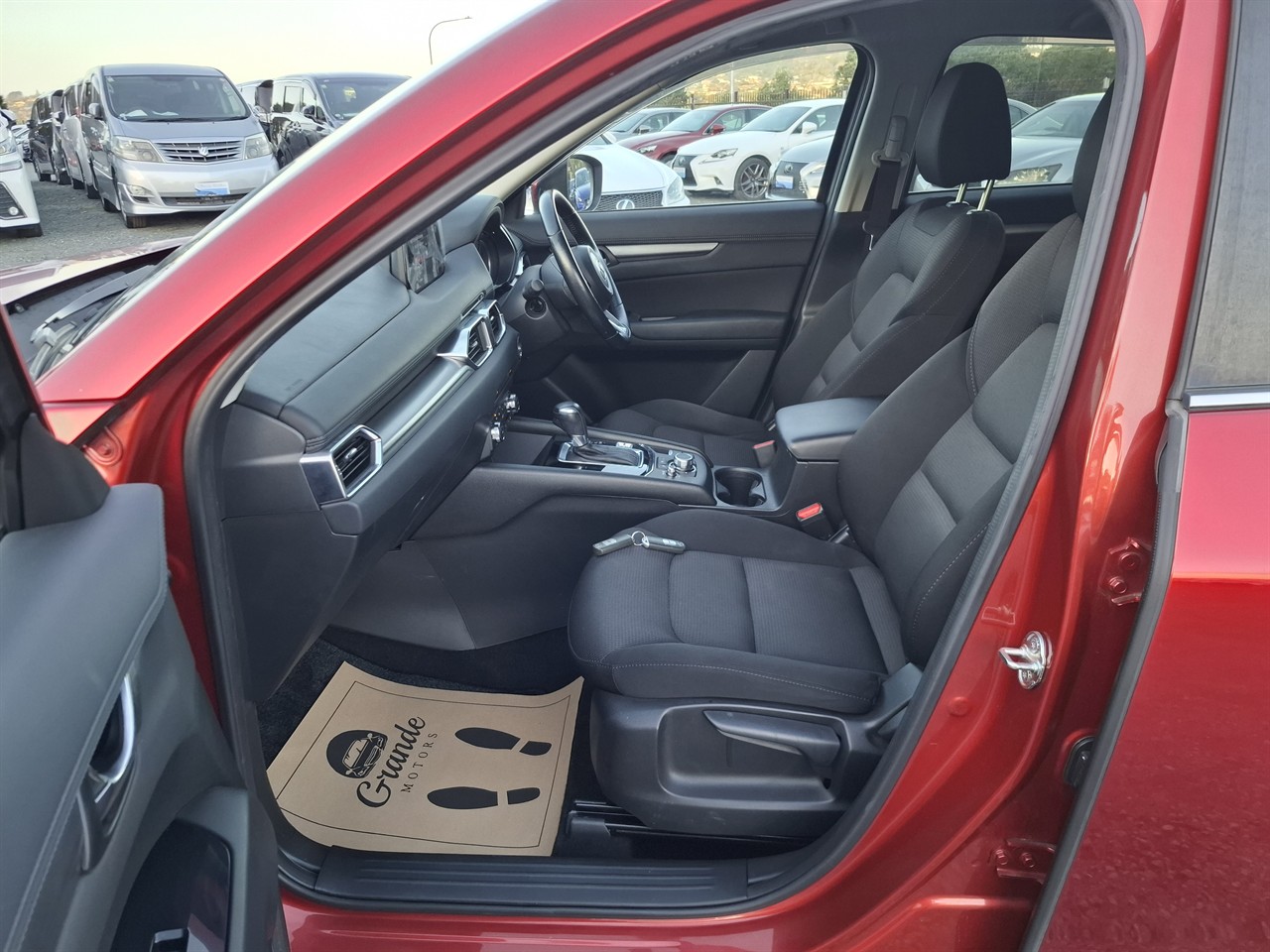 2017 Mazda CX-5 20S Pro Active.Lane assist.Park sensors.Radar cruise. Carousel 19