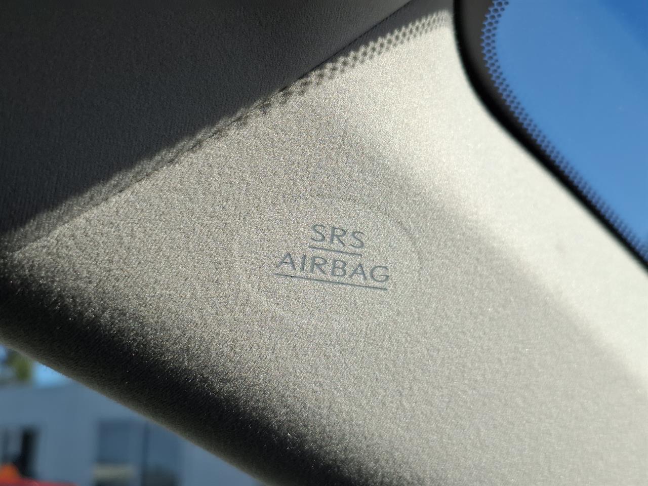 2017 Lexus IS 300h Radar cruise.Blind spot.Lane assist.Alarm.10 Airbags. Carousel 9